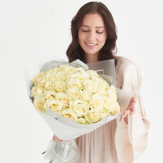 Букет из белых роз