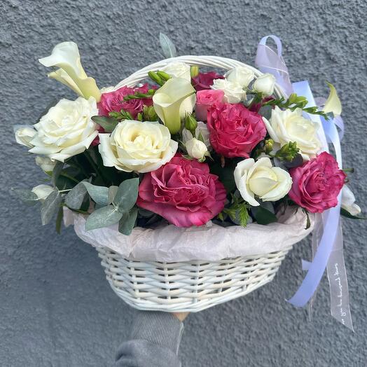Корзина с цветами
