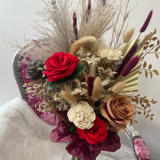 Mixed Dried Flowers with artificial Flowers