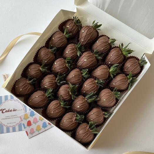 Strawberries in premium chocolate 25 pcs., клубника в шоколаде 25 шт