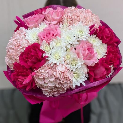 Букет-гигант с розами и гортензиями "Малиновый джаз" L