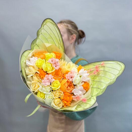Букет из мыльных роз, пионов, сакуры с упаковке бабочка (мыло, из мыла)