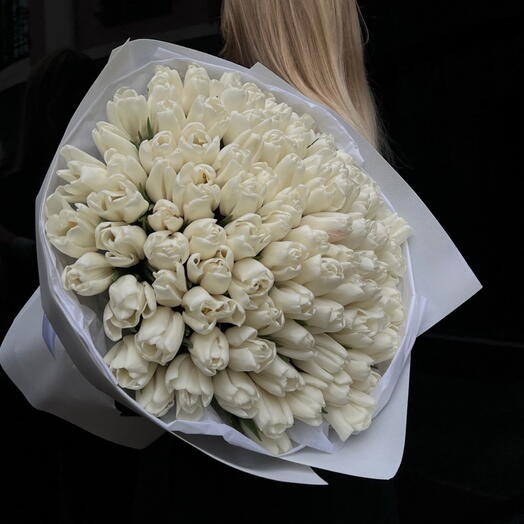 100 white tulips