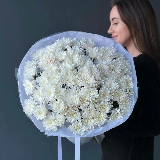 Монобукет из белых кустовых хризантем