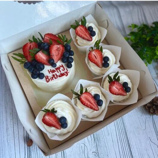 Набор бенто и капкейки на день рождения