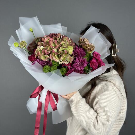 Autumn hydrangea bouquet