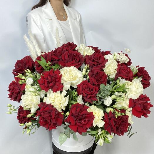 Корзина с цветами