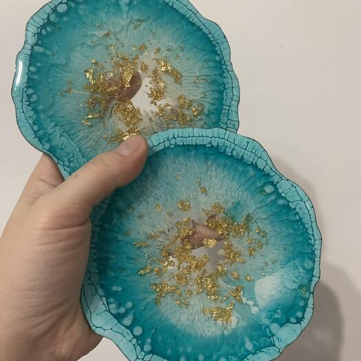 Подставки из смолы