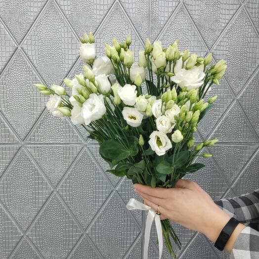 Букет из эустомы