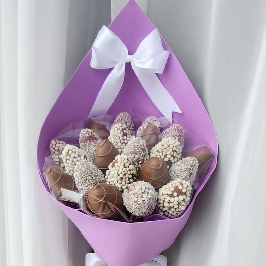 Букет клубника в шоколаде 21шт 💜