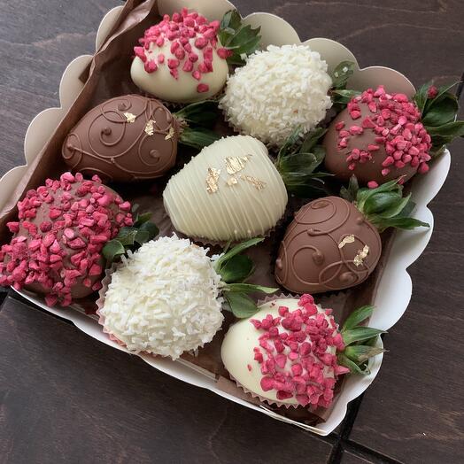 Набор из клубники в шоколаде 9-12 шт