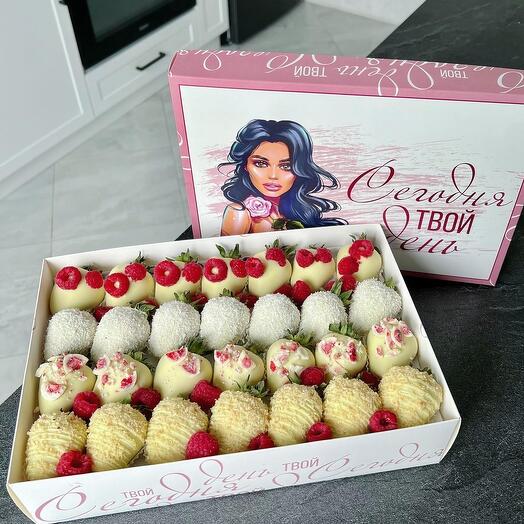 White chocolate covered strawberries