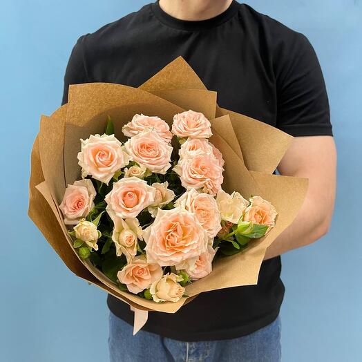 Букет из 5 кустовых роз