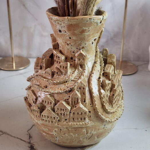 Керамическая ваза для цвето