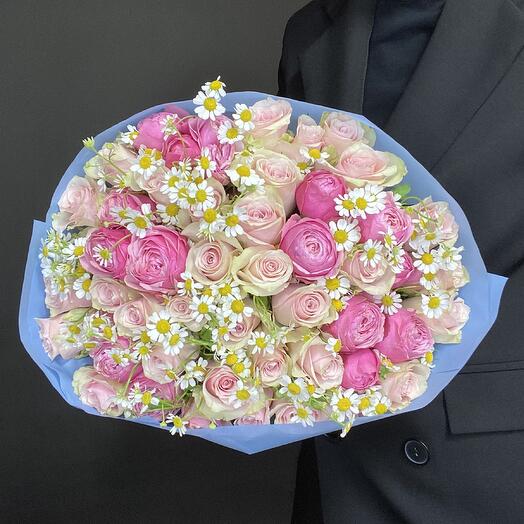 Розы микс с ромашками