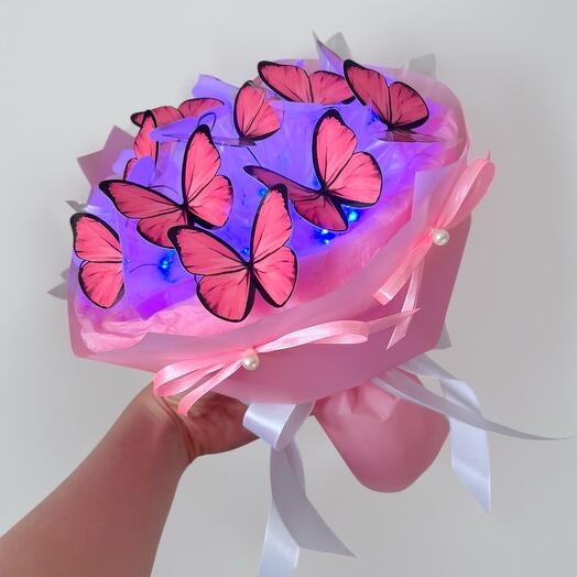 Ramo de mariposas en rosa S