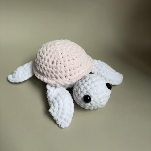 Вязаная игрушка розовая черепашка