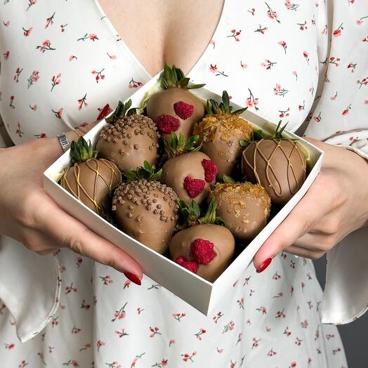 Набор клубники в шоколаде 9-12 шт Red velvet