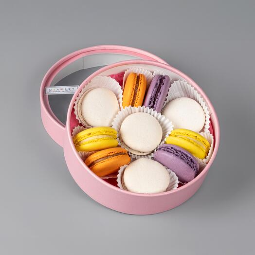 Набор макарон в круглой коробке