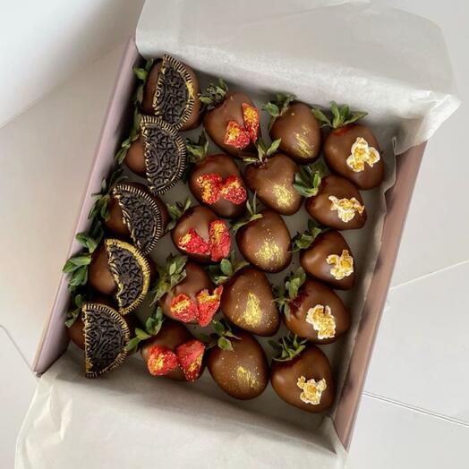 Клубника в шоколаде « Клубника deluxe box»