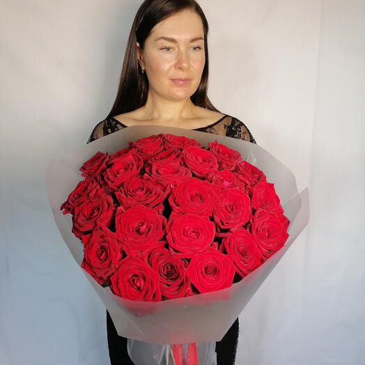 🥰Букет "PERVOЦВЕТ" из 25 классических красных роз в дизайнерском оформлении🥰