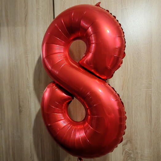 Цифра "8" с гелием