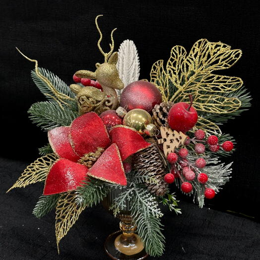 Новогодняя композиция в бокале(красная)