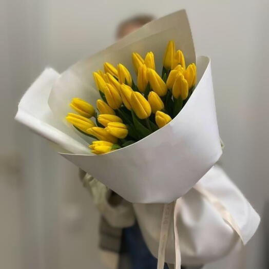 💛 Тёплое солнце — букет из жёлтых тюльпанов