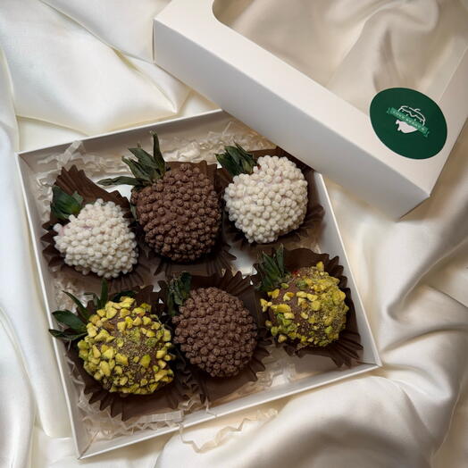 Клубника в молочном шоколаде Callebaut