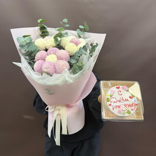 Букет из момоки и тортик