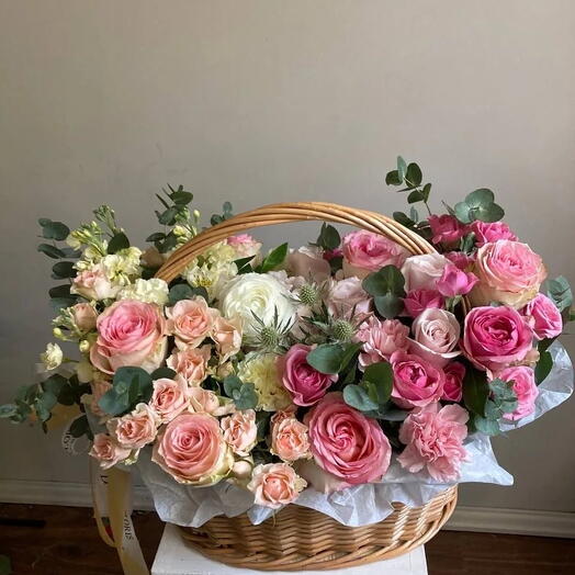 Корзина с цветами шикарная ️🌸