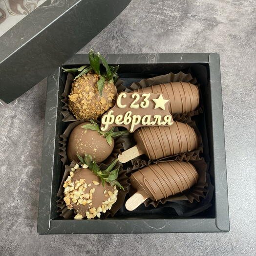Клубника и бананы в шоколаде для настоящего мужчины