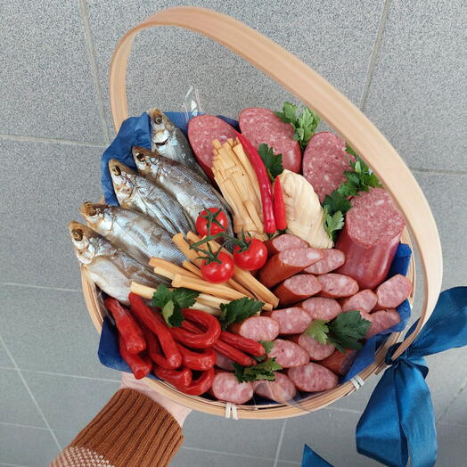 Корзина "Рыбка да мяско"