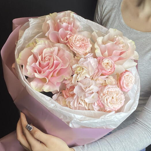 Розовый нежный букет с премиальным составом🌸