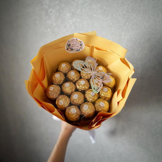 Букет «Ferrero rocher»