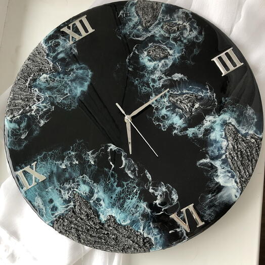 Часы настенные из эпоксидной смолы в морском стиле