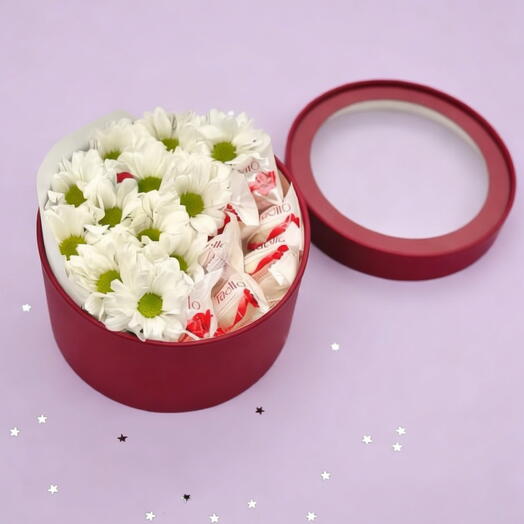 Flores en Caja y caramelos Raffaello como regalo para una niña, amiga ,madre (crisantemo)