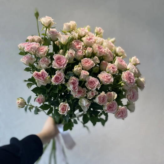 Монобукет из 15 кустовых роз