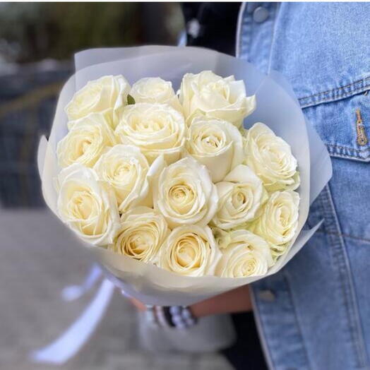 White roses 🌹
