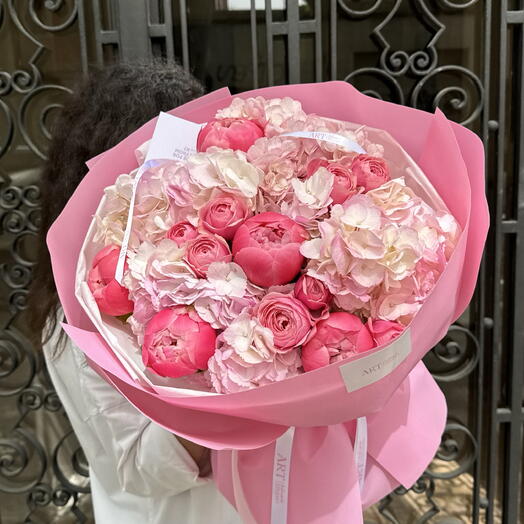 Flor de peonía rosa