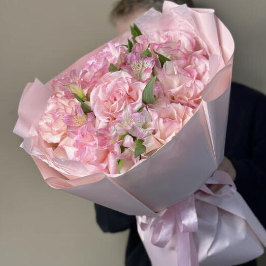 Розовый букет из розовых французских роз и розовых альстромерий 🌸💕