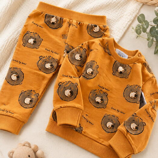 Детский костюм с мишками Great Big Bear горчичного цвета