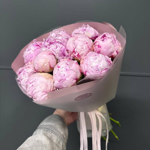 Розовые пионы 11 шт