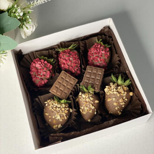 🍓Клубника в молочном шоколаде🍫
Набор 6 шт