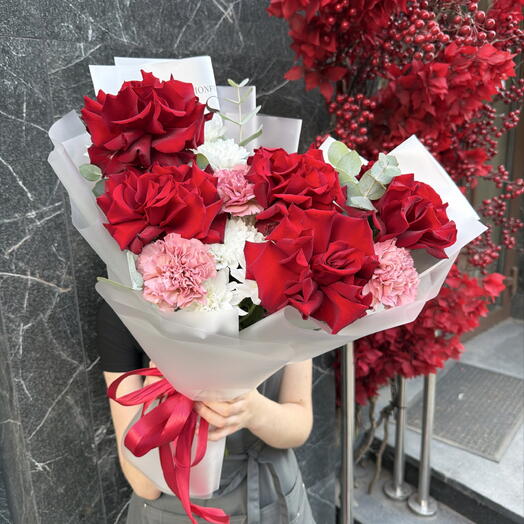 Букет с ажурной красной розой ♥️