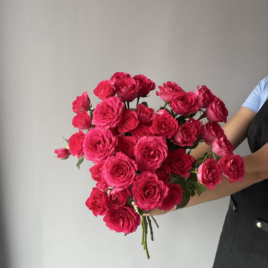 Букет из 9 кустовых роз