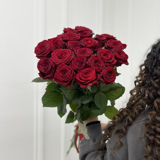 Роза Red Naomi 60см, лента, 21шт