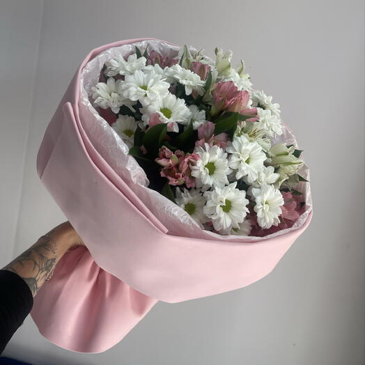 Дуобукет хризантем и альстромерий💕