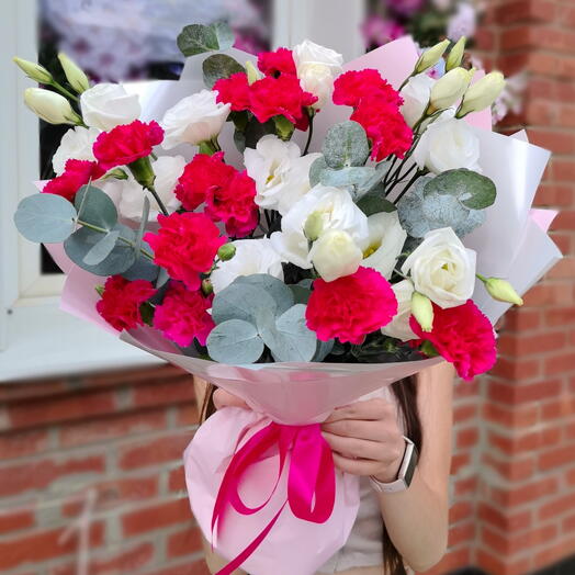 АВТОРСКИЙ БУКЕТ Эустома и кустовые диантусы, эвкалипт💕