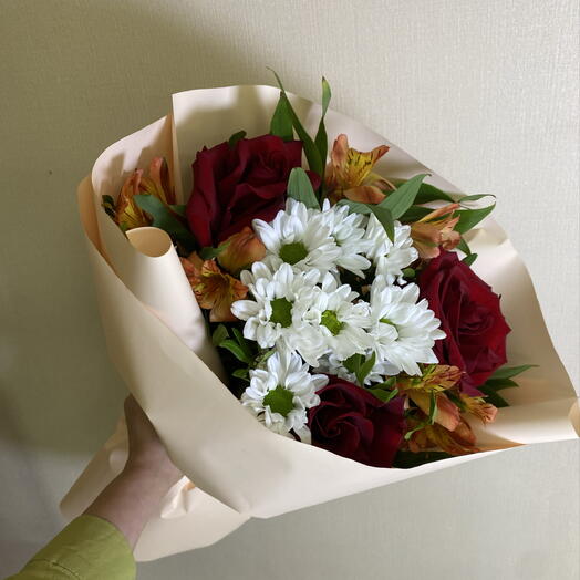 Букет с альстромерией,розой,хризантемой 🌸